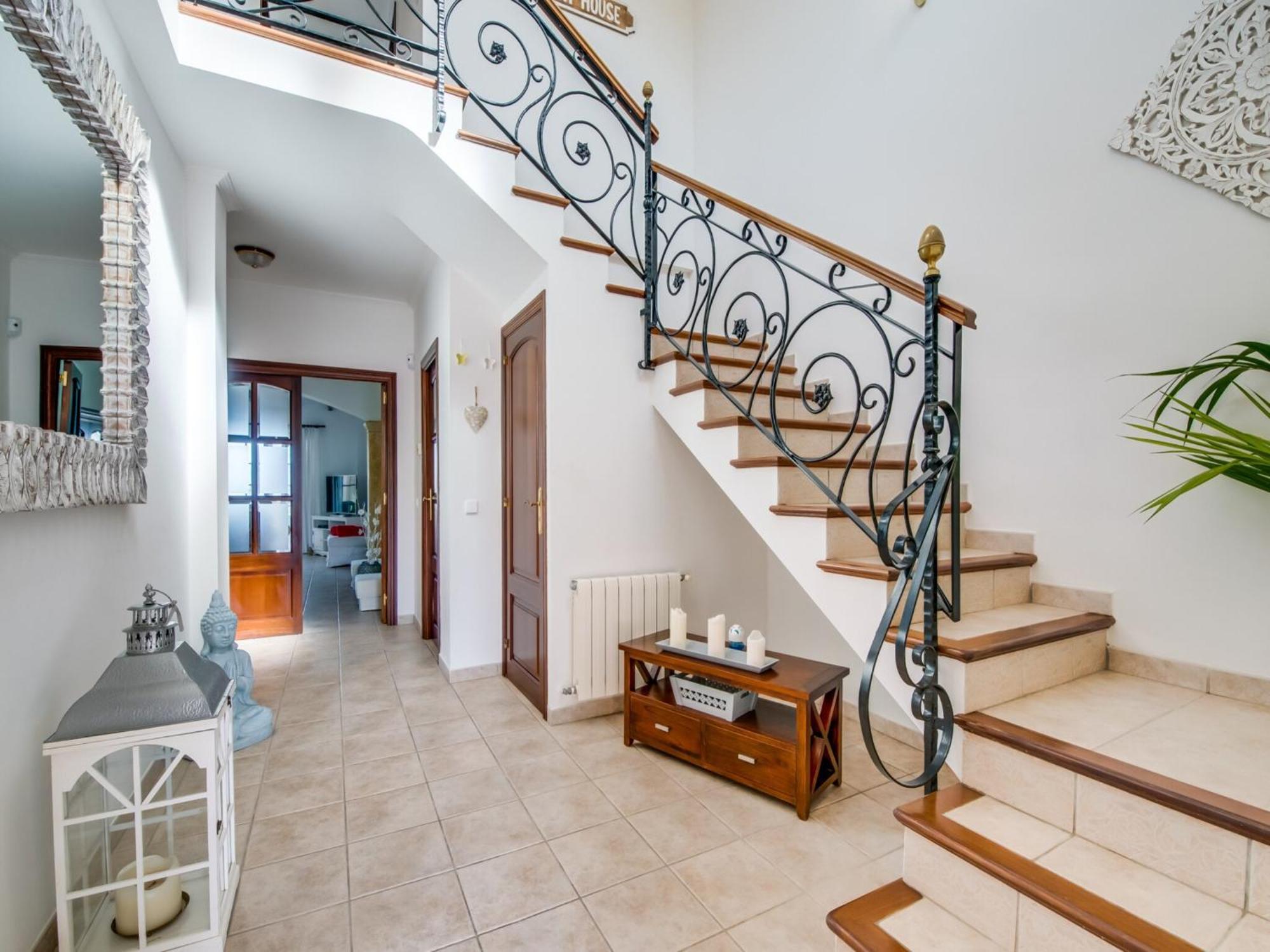 Elegant With Private Pool *