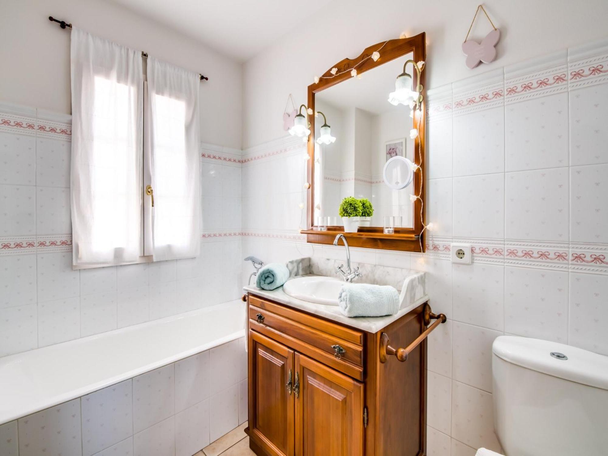 Holiday home Elegant With Private Pool *