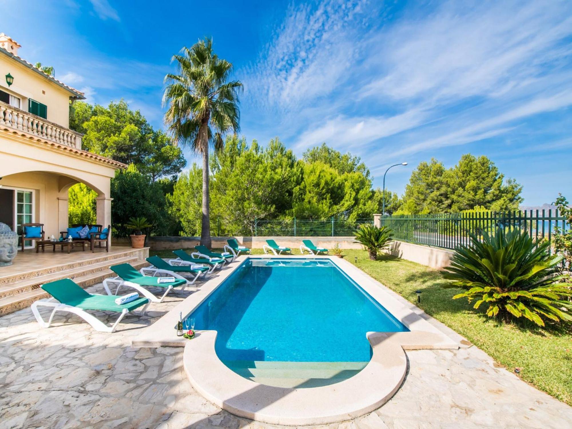 Holiday home Elegant With Private Pool