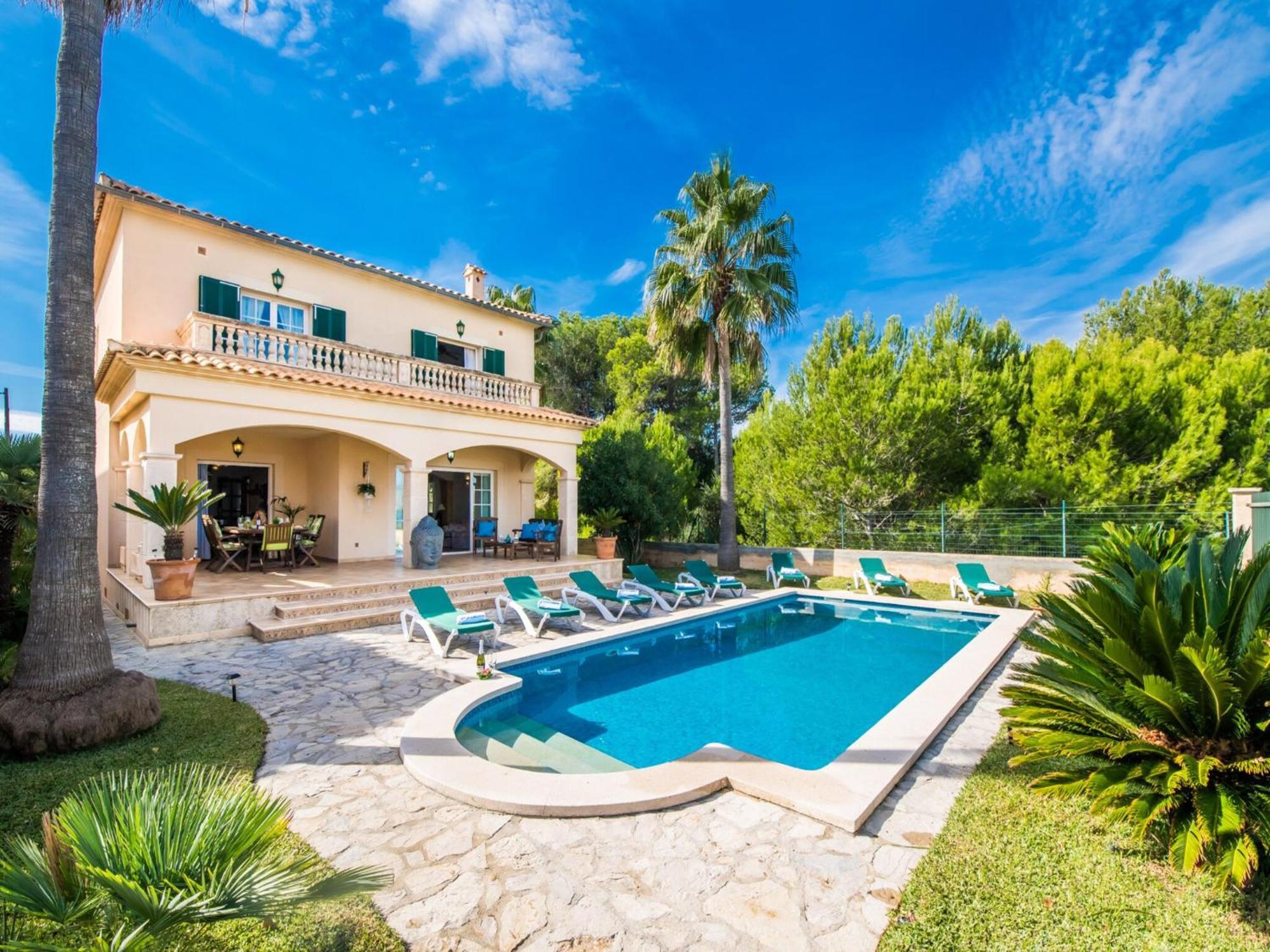 Elegant With Private Pool Alcudia (Mallorca)
