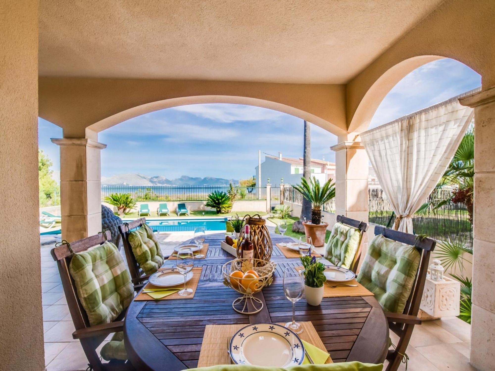 Elegant With Private Pool Holiday home *
